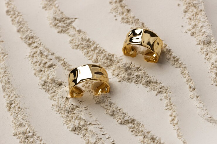 Tachas de ouro Meher