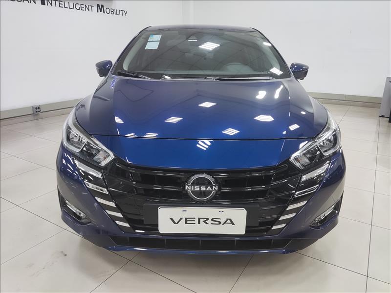 NISSAN VERSA 2026 PRETO